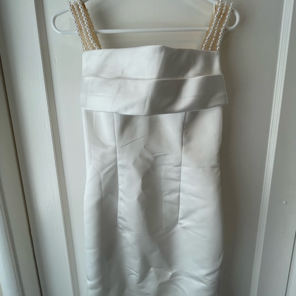 Pearl Embellished Satin Sheath White Dress - Picture 11 of 12